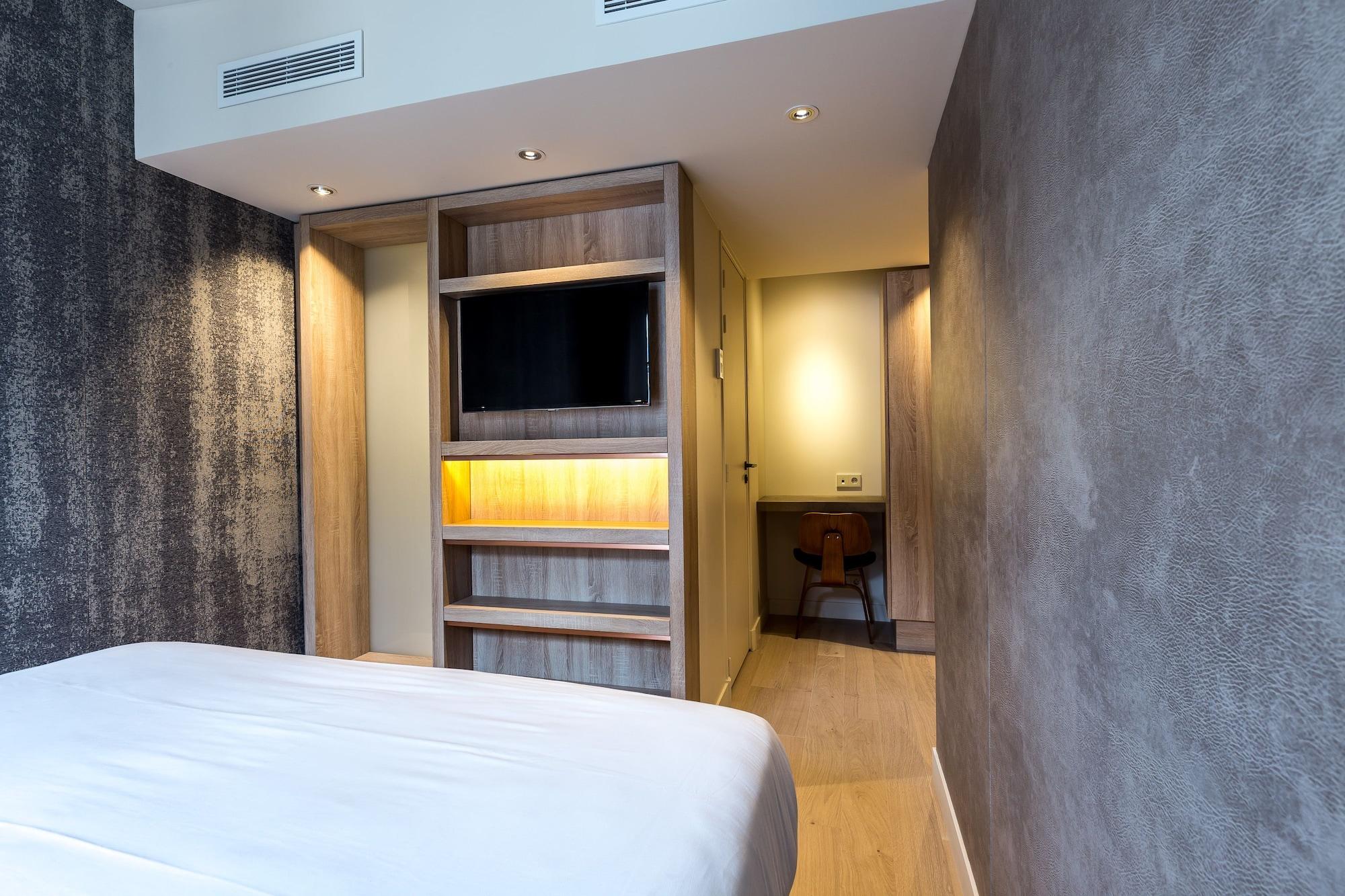 Hotel De Lille - Saint-Germain Des Pres Paris Luaran gambar