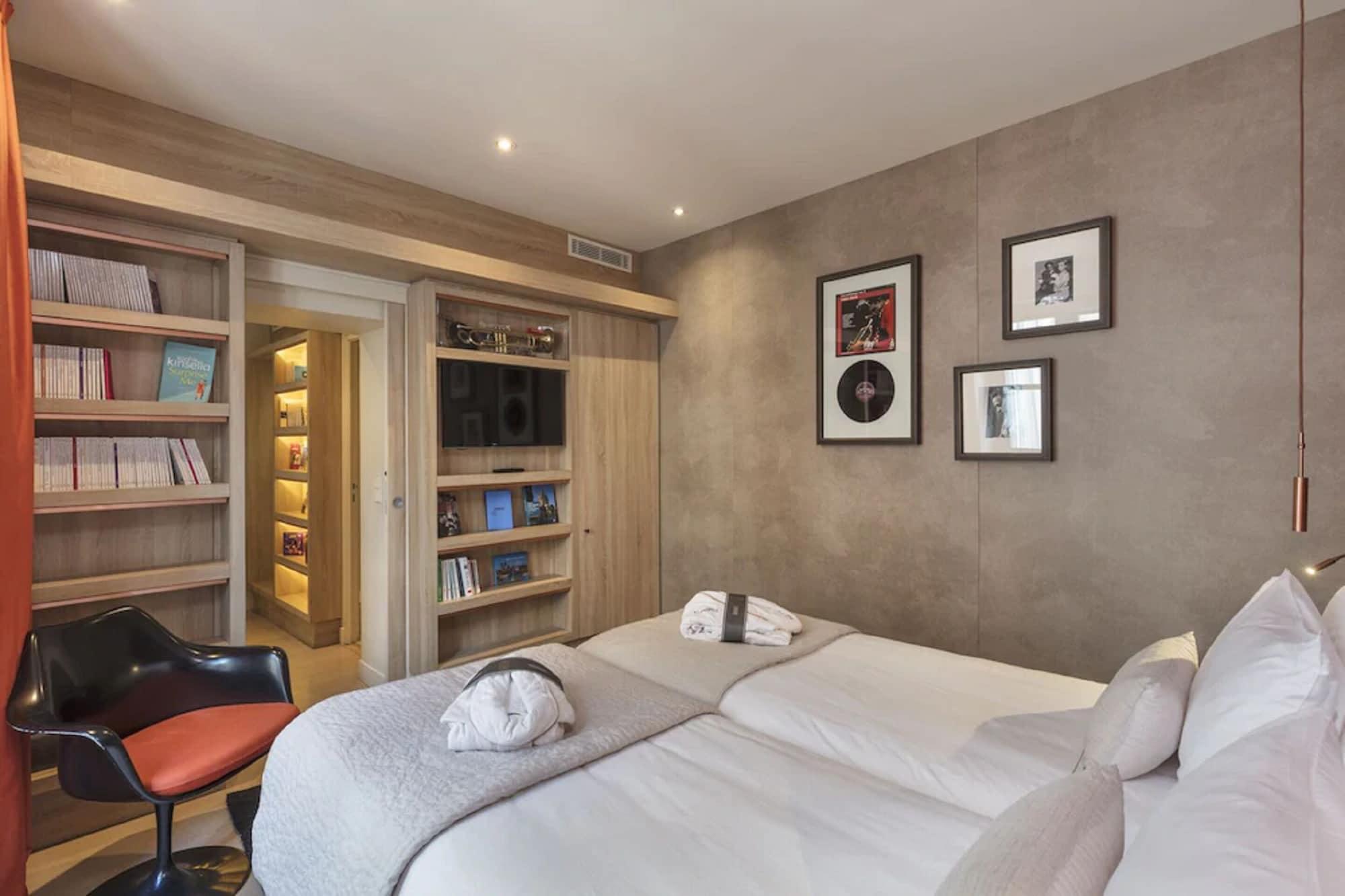 Hotel De Lille - Saint-Germain Des Pres Paris Luaran gambar