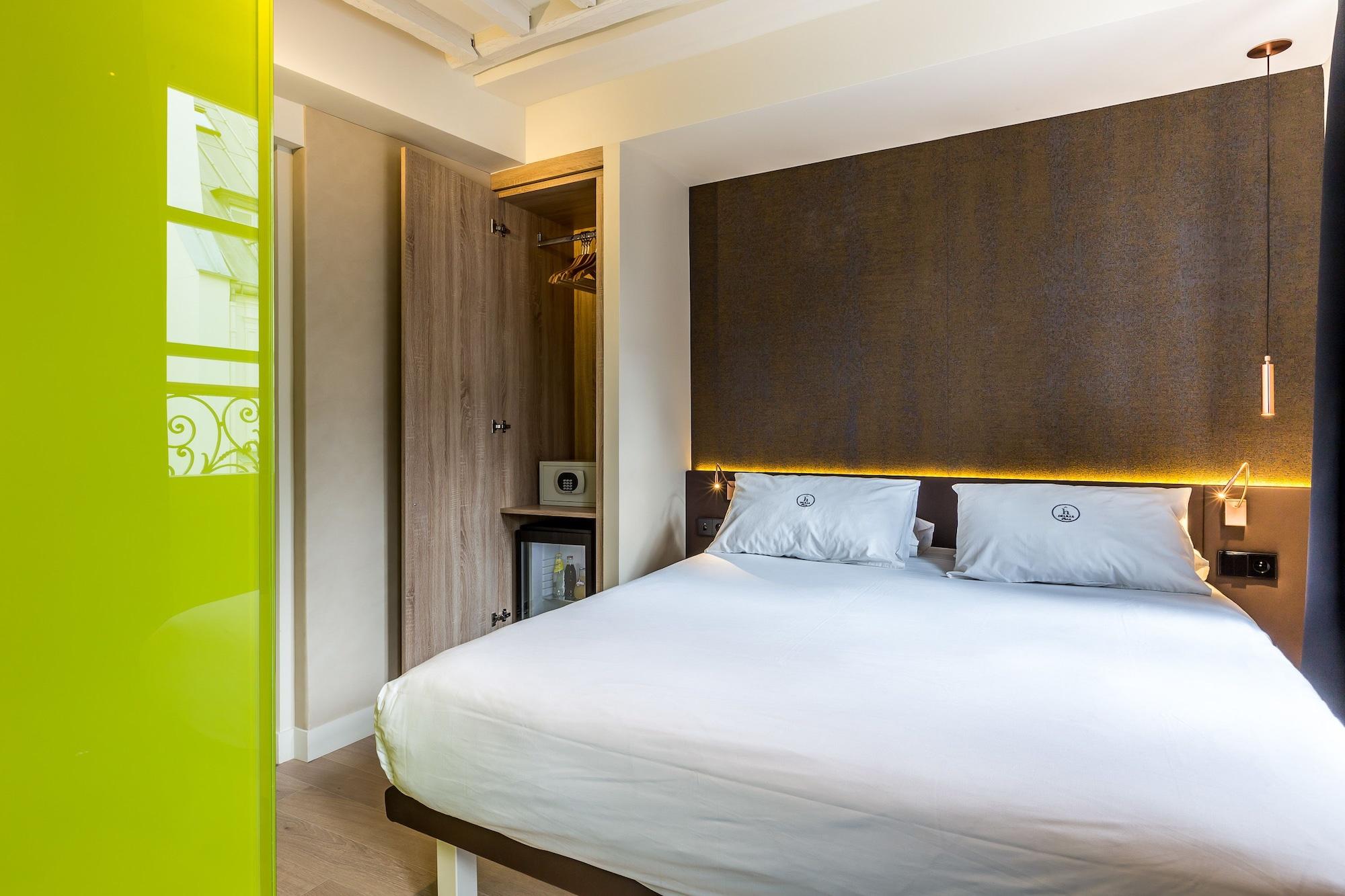 Hotel De Lille - Saint-Germain Des Pres Paris Luaran gambar